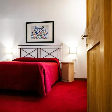 Incentrum Aparthotel 4*