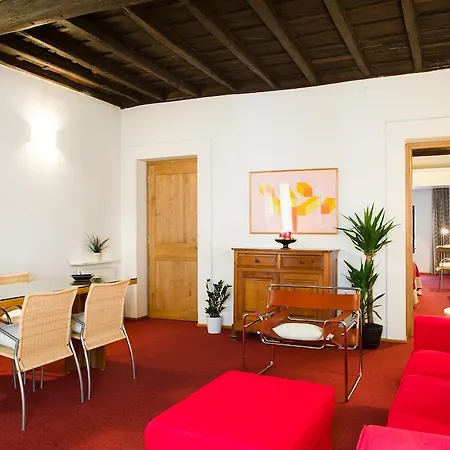 Incentrum Aparthotel 4*
