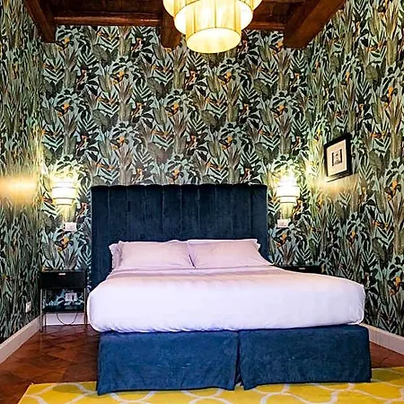 Incentrum Aparthotel 4*
